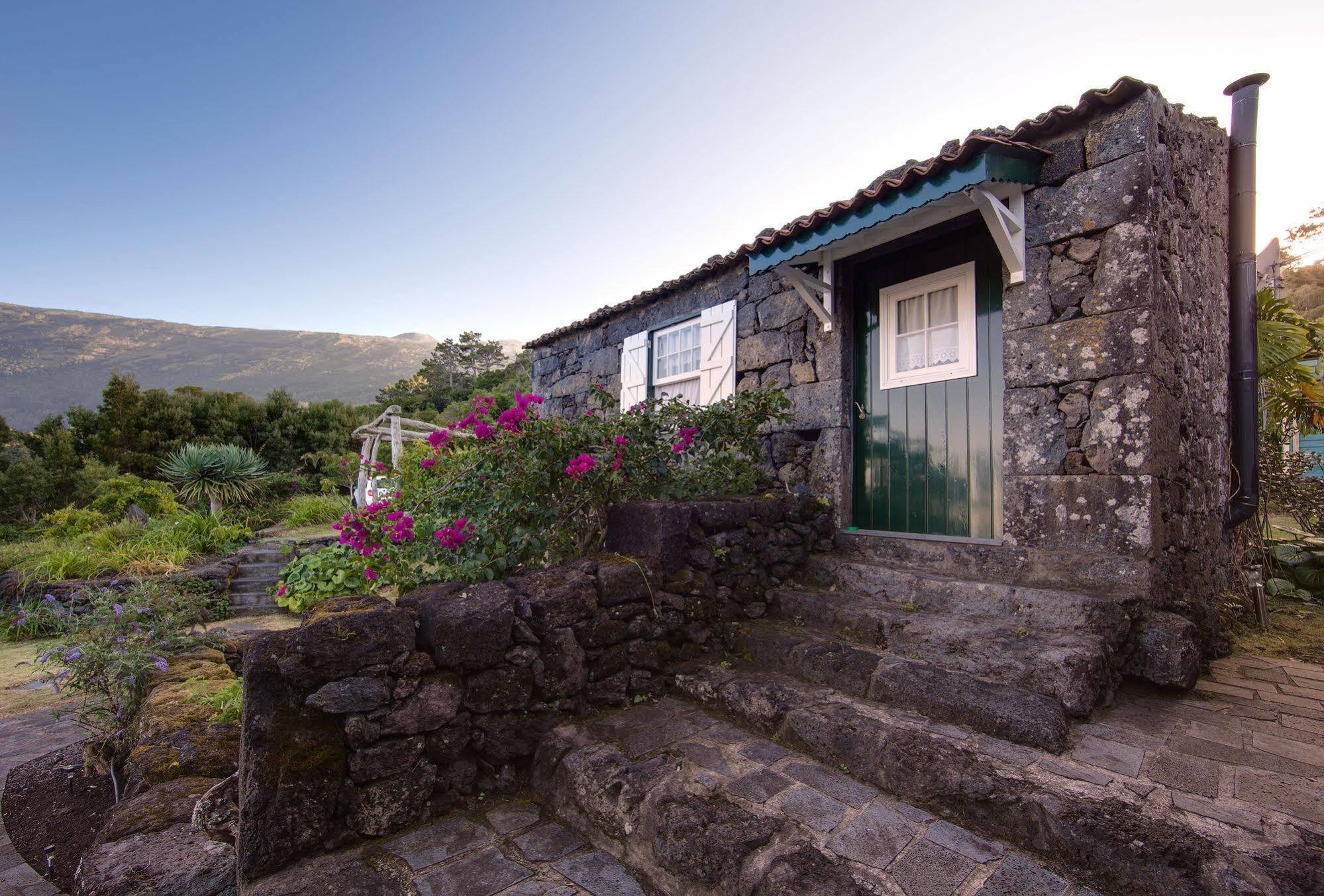 Houses In Pico Prainha  Bagian luar foto